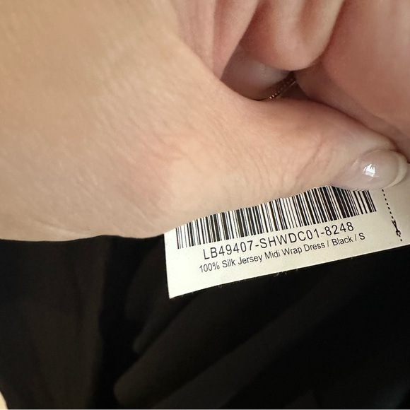 Quince Women’s 100% Silk V-Neck Jersey Midi Wrap Dress in Black Sz S NWT - Picture 9 of 10